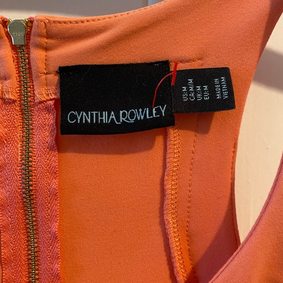 Size M Cynthia Rowley coral dress with zip back. - Picture 2 of 3